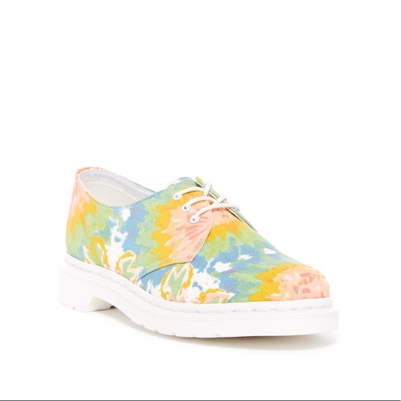 doc martens vegan shoes